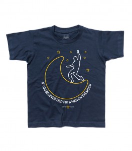 man on the moon t-shirt bambino ispirata al singolo dei REM