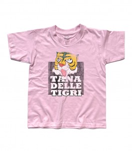 uomo tigre t-shirt bambino raffigurante la maschera dell'uomo tigre e la scritta "tana delle tigri"